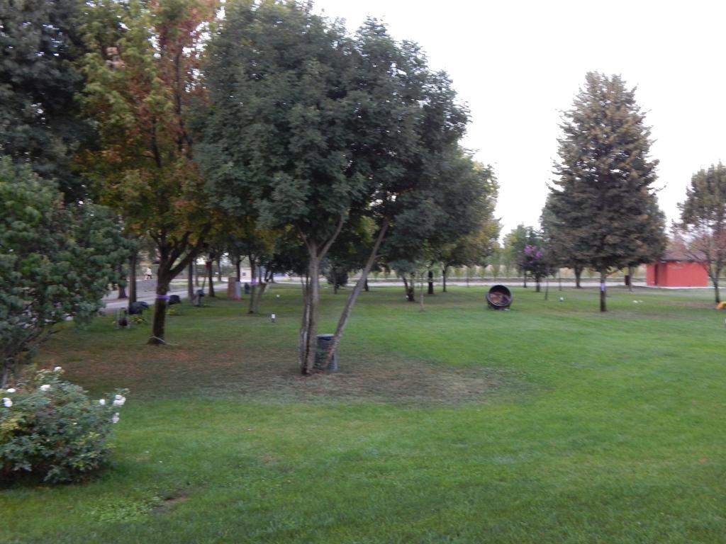 Agriturismo Battibue Fiorenzuola dʼArda Exterior foto